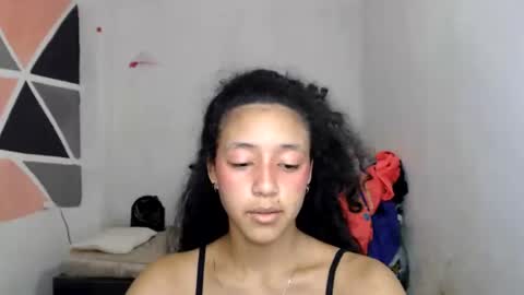 Snapshot of ley_blus1 chatting on December 16, 4:27 pm lolita online show from December 16, 4:27 pm