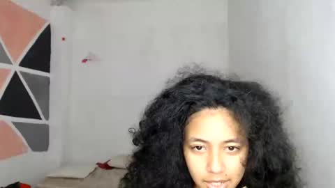 Snapshot of ley_blus1 chatting on December 19, 4:45 am lolita online show from December 19, 4:45 am