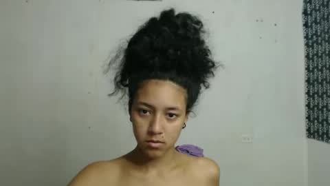 Snapshot of ley_blus1 chatting on January 23, 6:49 am lolita online show from January 23, 6:49 am