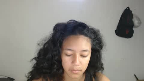 Snapshot of ley_blus1 chatting on February 1, 2:24 pm lolita online show from February 1, 2:24 pm