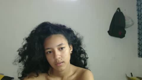 Snapshot of ley_blus1 chatting on February 13, 2:09 pm lolita online show from February 13, 2:09 pm