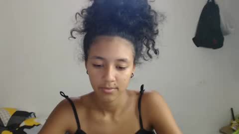 Snapshot of ley_blus1 chatting on March 7, 4:44 pm lolita online show from March 7, 4:44 pm