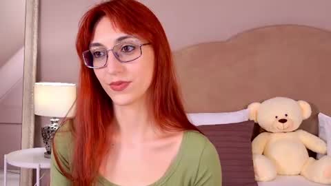 leyaatwood online show from June 23, 4:27 pm