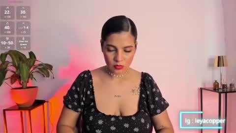 Leya online show from July 25, 10:40 pm