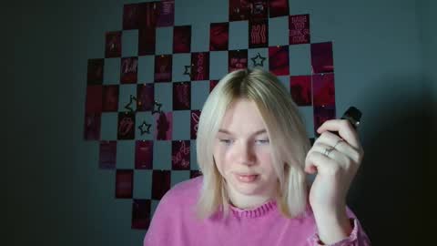 Snapshot of leyla_le chatting on November 13, 7:07 am Leyla online show from November 13, 7:07 am