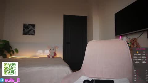 Snapshot of leyla_ly chatting on November 18, 4:17 am Leyla ly Ill be here Tuesday Thursday Friday Saturday Sunday online show from November 18, 4:17 am