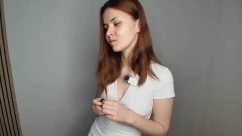 Snapshot of leylamora chatting on March 7, 6:43 am Sofia online show from March 7, 6:43 am