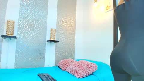 leyli_ass online show from March 1, 11:58 pm