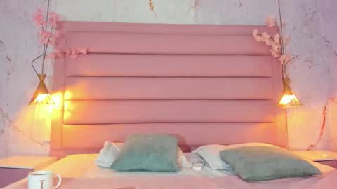 LEZY online show from September 19, 7:47 pm