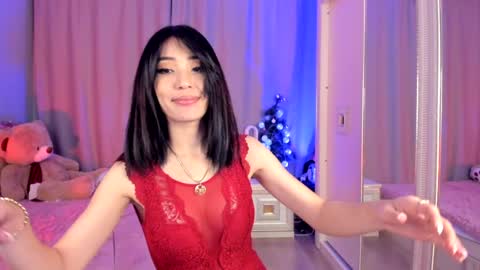 Snapshot of li_baby chatting on January 14, 1:49 pm Shaya MILKY BOOBS online show from January 14, 1:49 pm