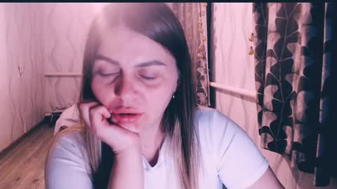 Snapshot of li_lit chatting on March 3, 6:47 pm li_lit online show from March 3, 6:47 pm