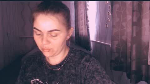 Snapshot of li_lit chatting on March 13, 5:47 am li_lit online show from March 13, 5:47 am