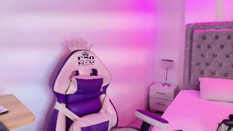 Lia  online show from June 12, 4:00 am