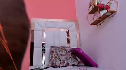 Snapshot of lia_antonella69 chatting on November 20, 11:54 am karol online show from November 20, 11:54 am