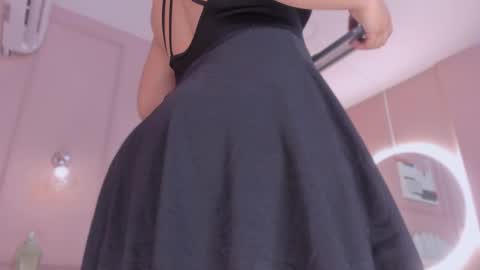 Liss 3 online show from December 20, 1:43 pm