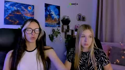Snapshot of lia_dream_ chatting on July 28, 3:21 pm lia_dream_ online show from July 28, 3:21 pm