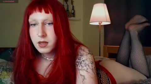 Snapshot of lia_grl chatting on June 10, 9:57 pm lia_grl online show from June 10, 9:57 pm