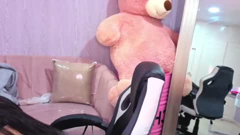 Snapshot of lia_harper_t chatting on July 14, 3:11 am lia_harper_t online show from July 14, 3:11 am
