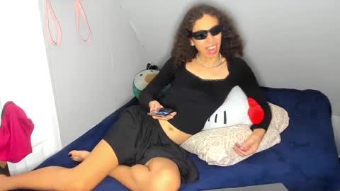 Kabroncita online show from September 25, 9:51 pm