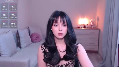 L I A online show from February 18, 9:05 am