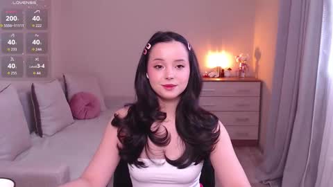 L I A online show from February 19, 11:39 am