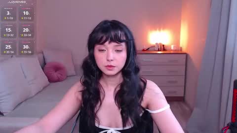 L I A online show from March 5, 12:56 pm