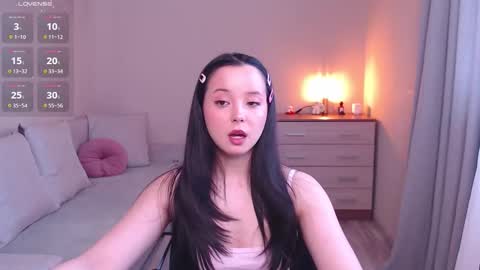 L I A online show from March 14, 11:04 am