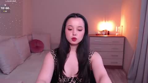 L I A online show from April 15, 3:41 pm