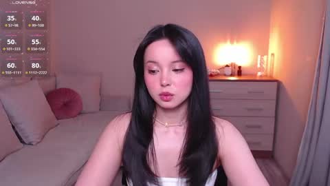 L I A online show from April 16, 4:19 pm