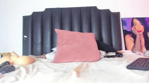 Lia Jhonson online show from February 22, 8:31 pm