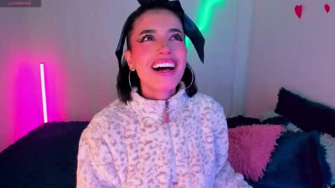 lia_leandro888 online show from March 22, 1:58 pm