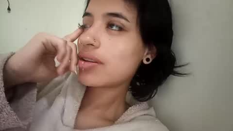 lia_leandro888 online show from March 27, 1:11 pm