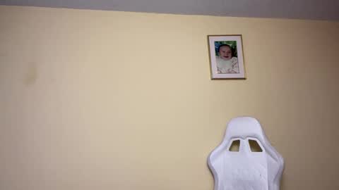 Little Queen Lia  online show from February 17, 11:33 pm