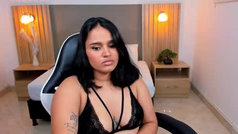 Snapshot of lia_sexx19 chatting on January 23, 6:39 am Lia online show from January 23, 6:39 am
