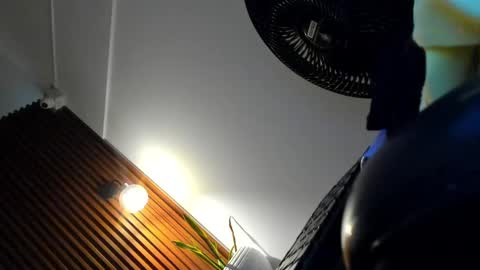 Snapshot of lia_sexx19 chatting on February 16, 5:15 am Lia online show from February 16, 5:15 am