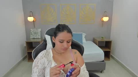 Snapshot of lia_sexx19 chatting on March 7, 2:04 am Lia online show from March 7, 2:04 am