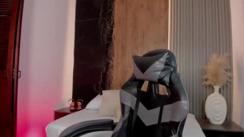 Lia  online show from May 29, 2:42 am