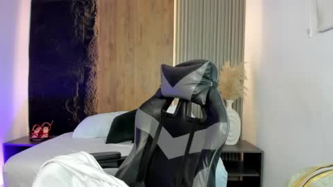 Lia  online show from June 5, 3:24 am