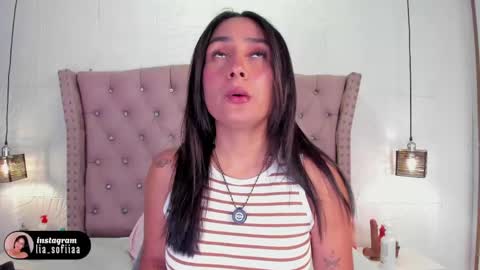 Snapshot of lia_sofiia chatting on May 2, 9:03 am lia_sofiia online show from May 2, 9:03 am