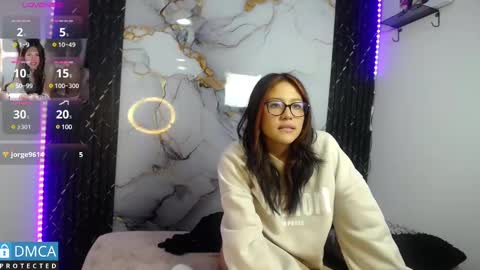 lia summer1 online show from February 17, 7:31 pm