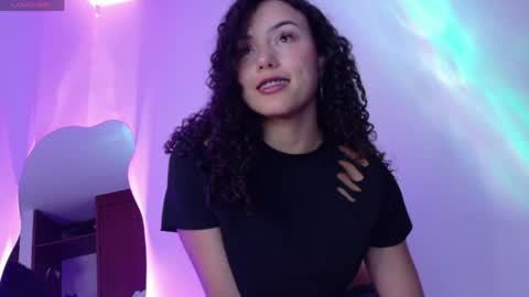 Snapshot of lia_tinez chatting on April 10, 12:49 am Lia online show from April 10, 12:49 am