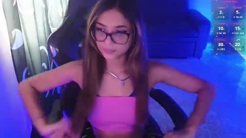 lia_varel online show from June 16, 8:33 pm