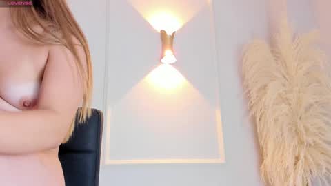 liz walton online show from December 17, 3:06 pm