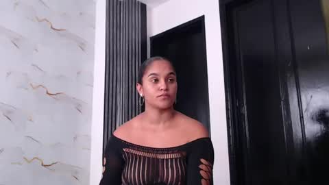 Snapshot of liaa_cams chatting on June 14, 8:22 pm liaa_cams online show from June 14, 8:22 pm