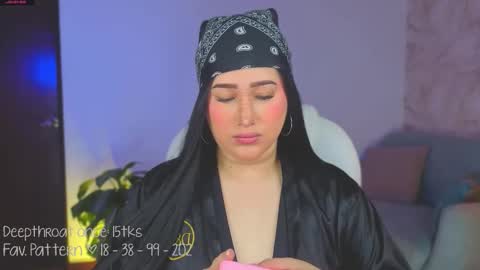 Lia Cox online show from November 9, 3:05 am