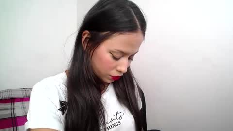 Snapshot of liadulce_ chatting on October 3, 5:21 pm Lia online show from October 3, 5:21 pm