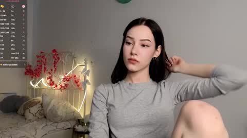 Lia  online show from March 13, 9:49 am