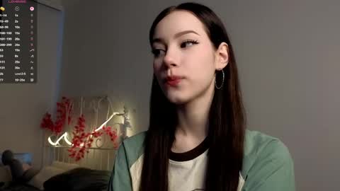 Snapshot of liaglamour chatting on April 12, 11:15 am Lia online show from April 12, 11:15 am