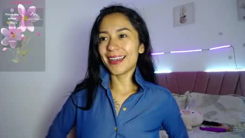 liahdiaz_ online show from May 30, 2:14 pm
