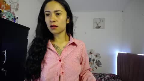 liahdiaz_ online show from July 16, 1:39 pm